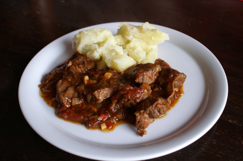 Zuid-Afrikaanse bredie van lamsvlees