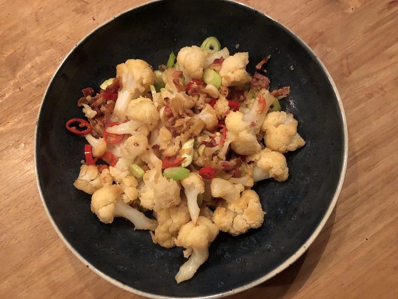 Szechuan-bloemkool met spek