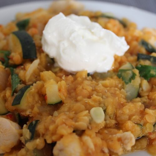 Hete kip met courgette en linzen